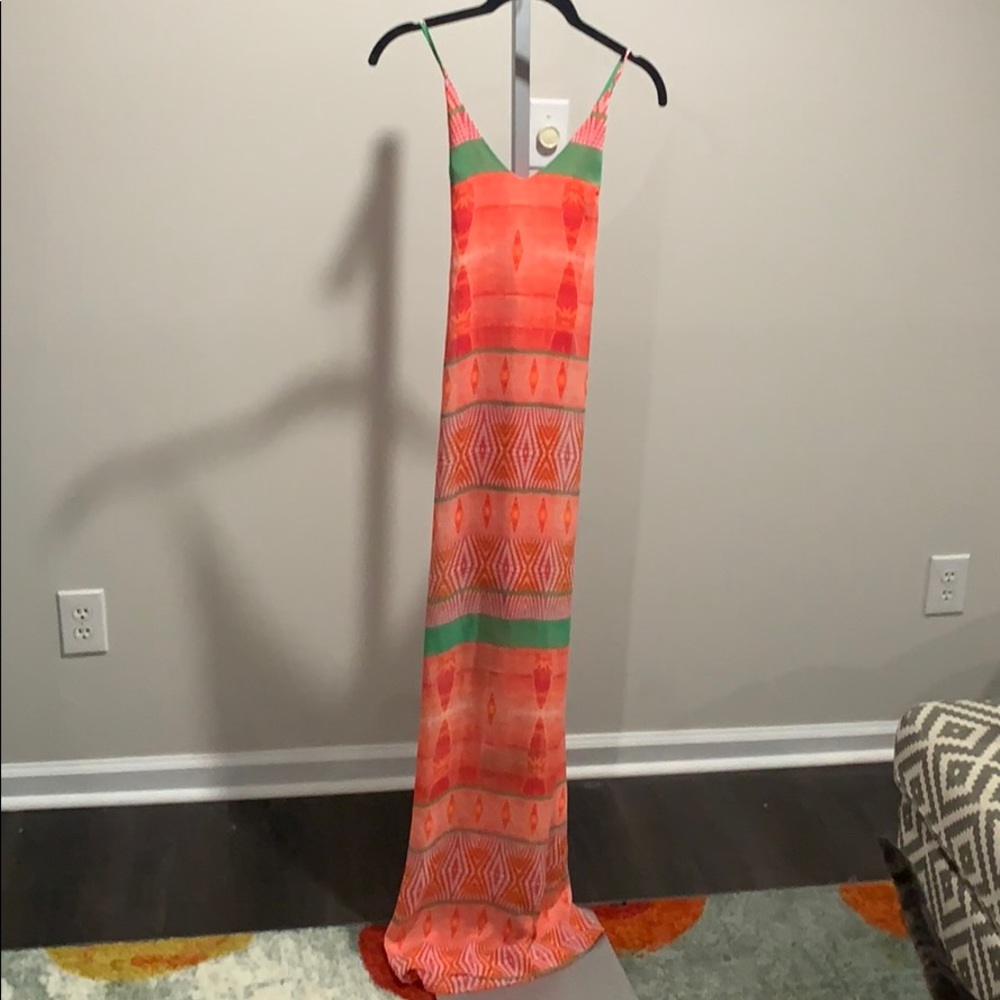 Cute maxi dress with strapy back